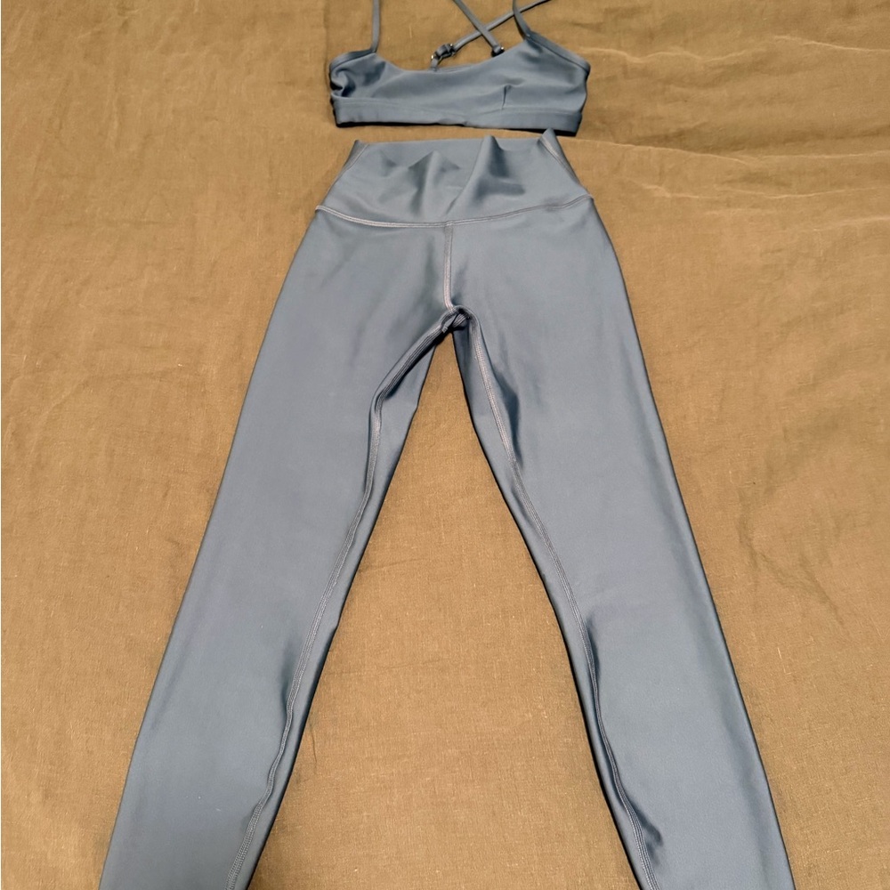 ALO Yoga green Activewear